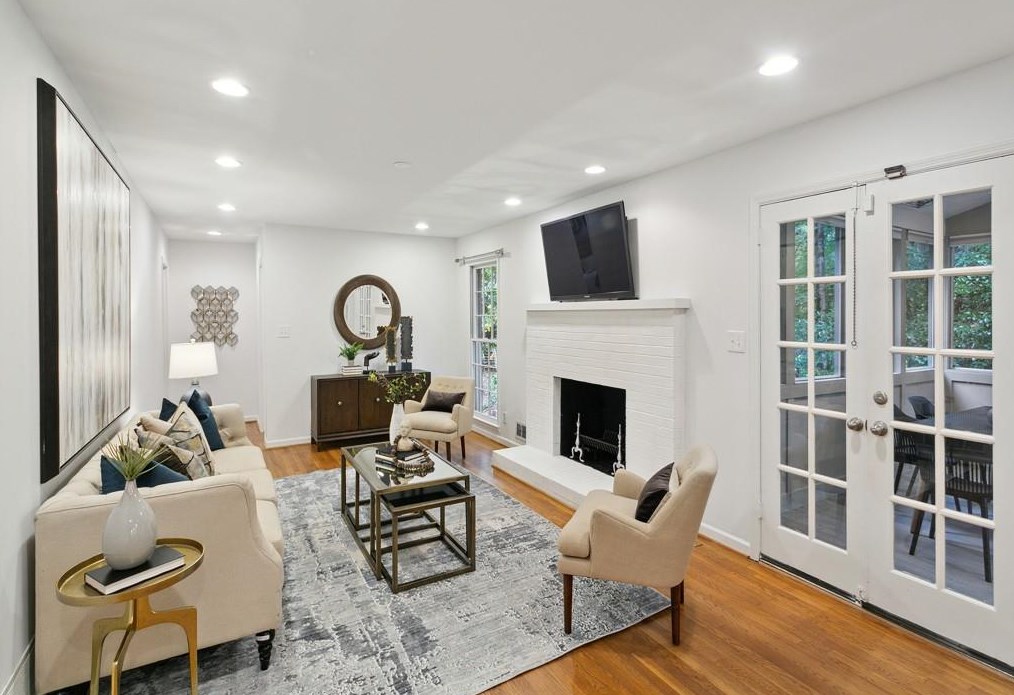 1020 Winding Creek Trl, Atlanta GA  30328-2845 exterior