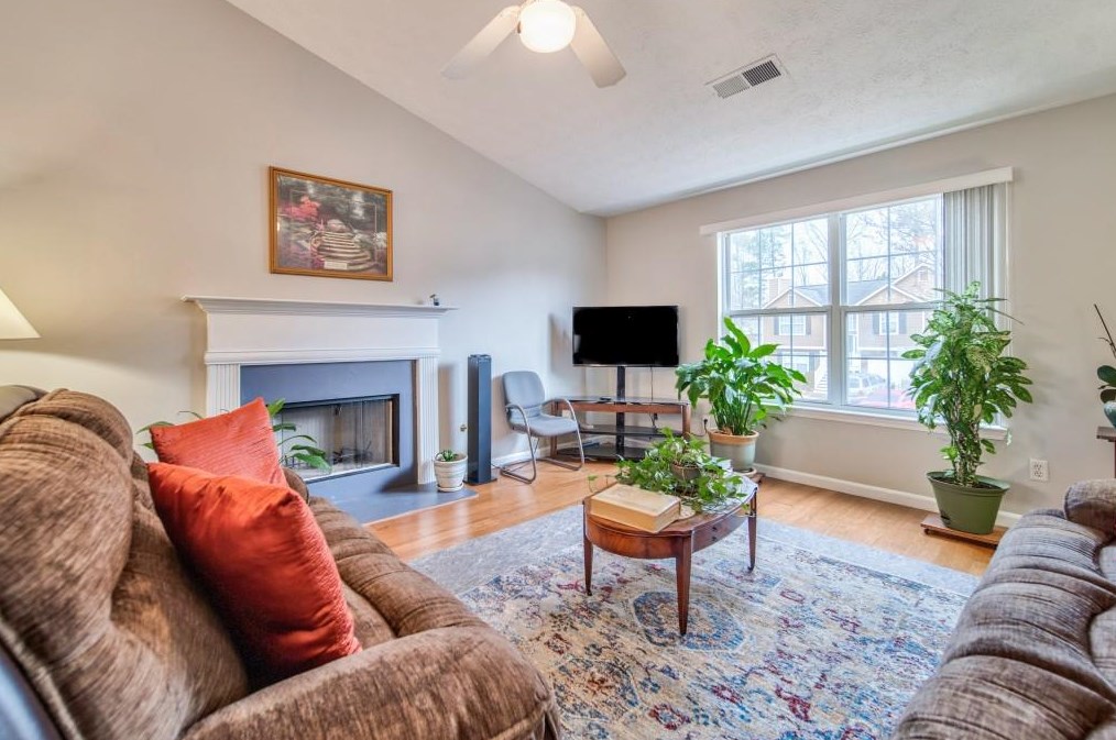 2614 Lake Park Bnd, Acworth, GA 30101-6886