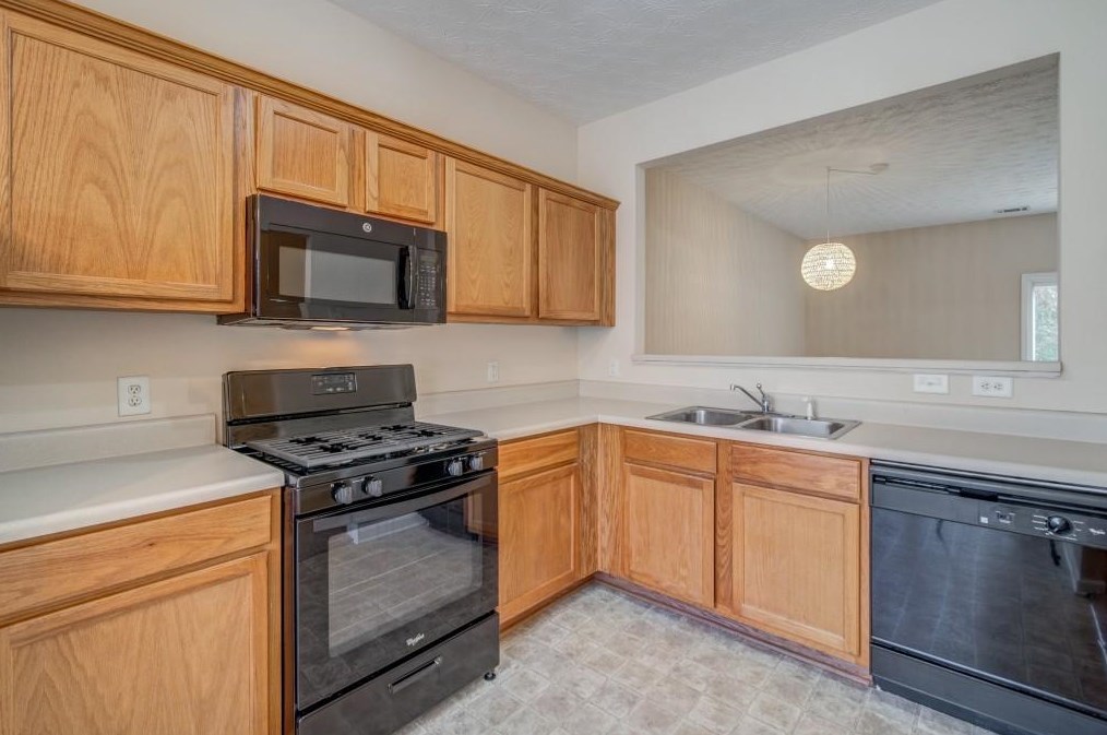 143 Pearl Chambers Dr #143, Dawsonville, GA 30534