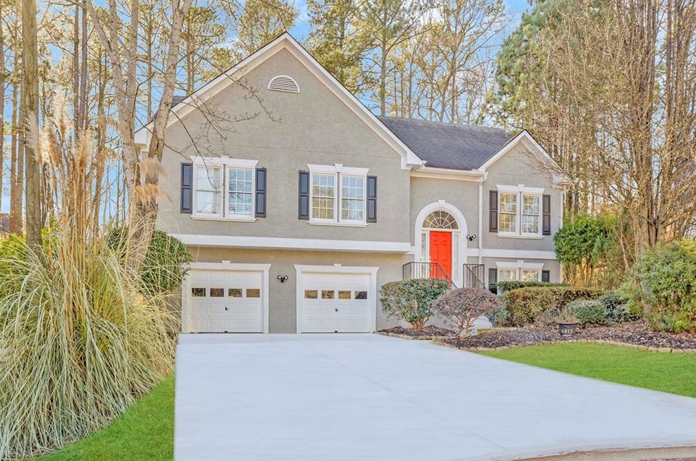 6815 Waters Edge Dr, Stone Mountain, GA 30087