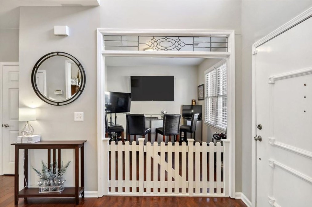 4730 Woodland Brook Ct, Atlanta GA  30339-1572 exterior