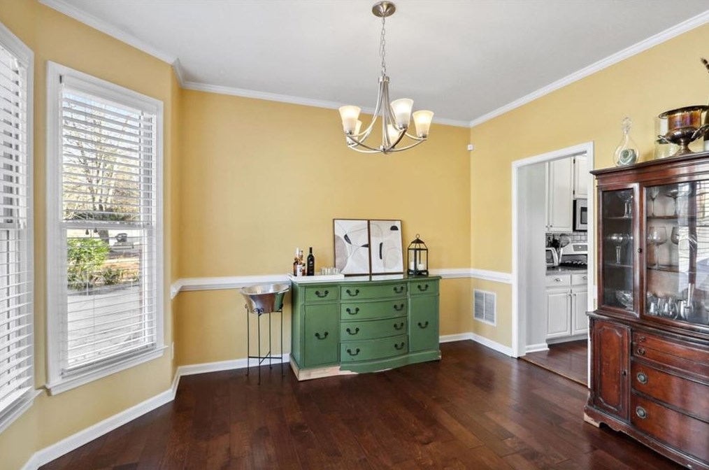 4730 Woodland Brook Ct, Atlanta GA  30339-1572 exterior