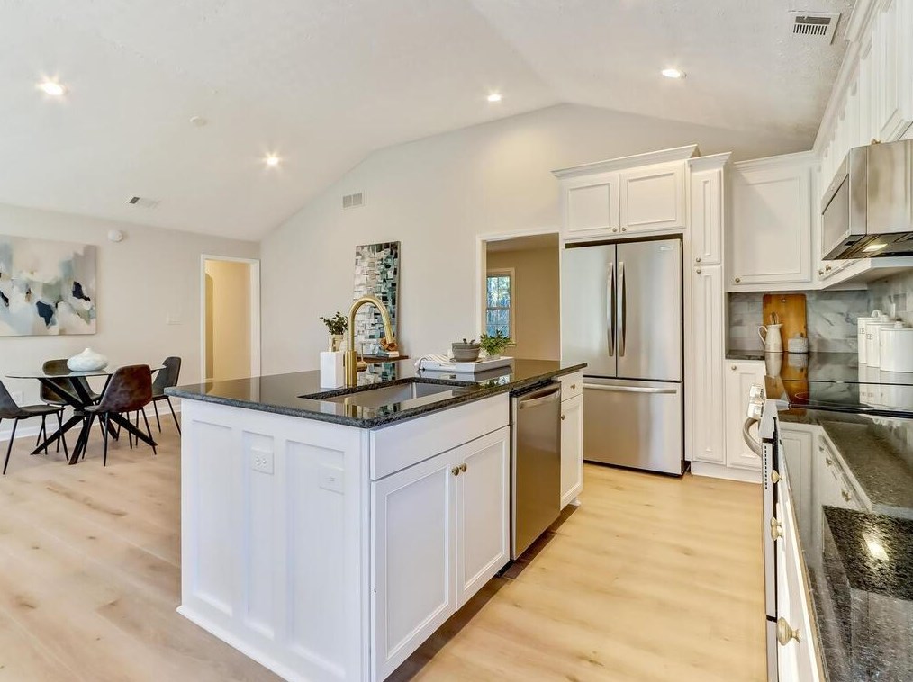 3299 Francine Dr, Decatur GA  30033-3355 exterior