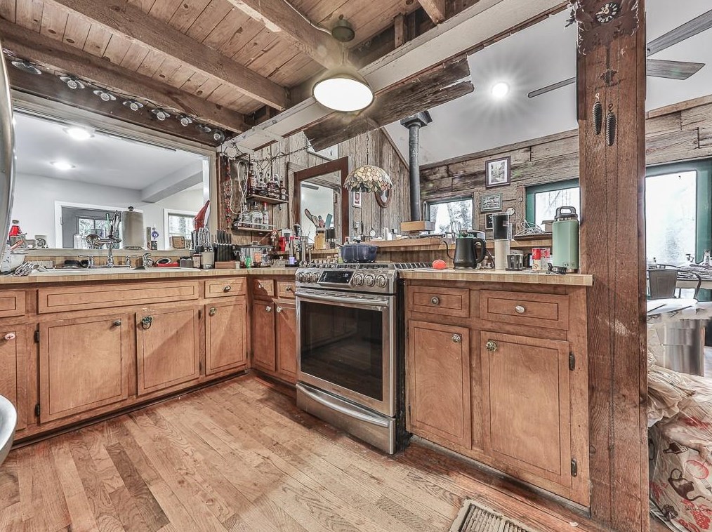 132 Magnolia St, Roswell, GA 30075