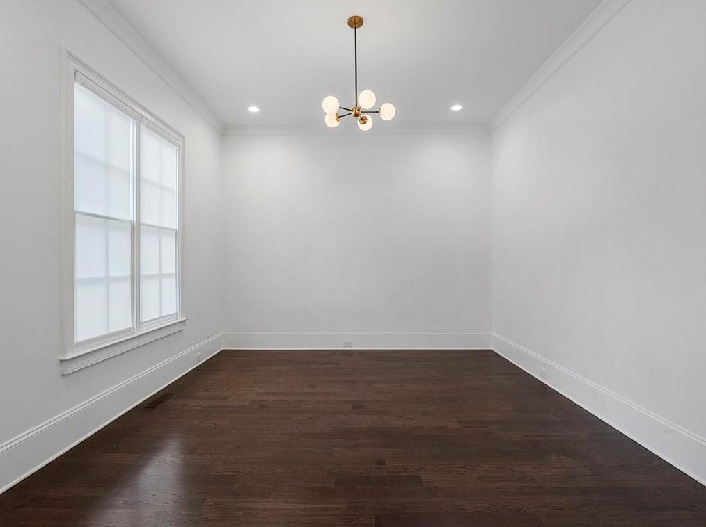 3091 Rhodenhaven Dr, Atlanta GA  30327-1225 exterior