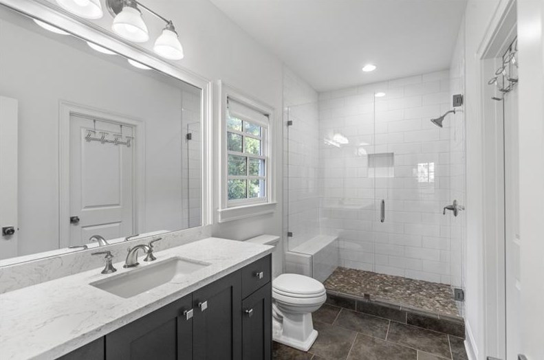 3091 Rhodenhaven Dr, Atlanta GA  30327-1225 exterior