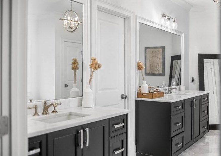 3091 Rhodenhaven Dr, Atlanta GA  30327-1225 exterior