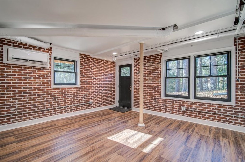 1826 Ramble Ct, Decatur GA  30033-1117 exterior