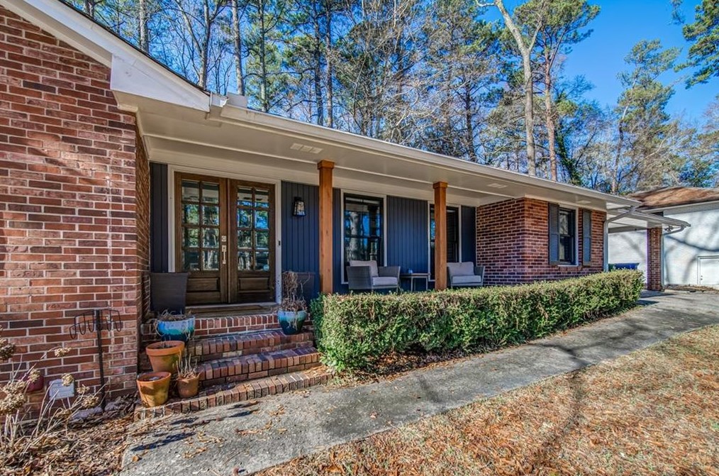 1826 Ramble Ct, Decatur GA  30033-1117 exterior