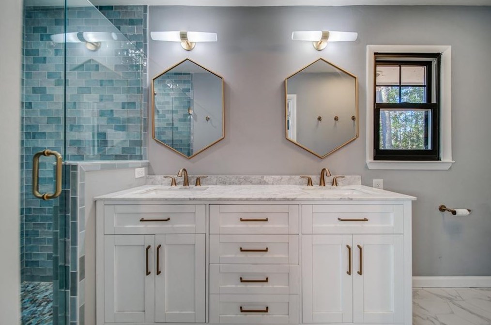 1826 Ramble Ct, Decatur GA  30033-1117 exterior