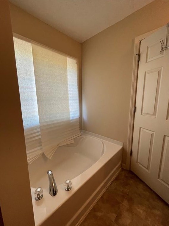 4092 Riverside Pkwy, Decatur GA  30034-6799 exterior