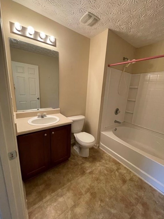 4092 Riverside Pkwy, Decatur GA  30034-6799 exterior