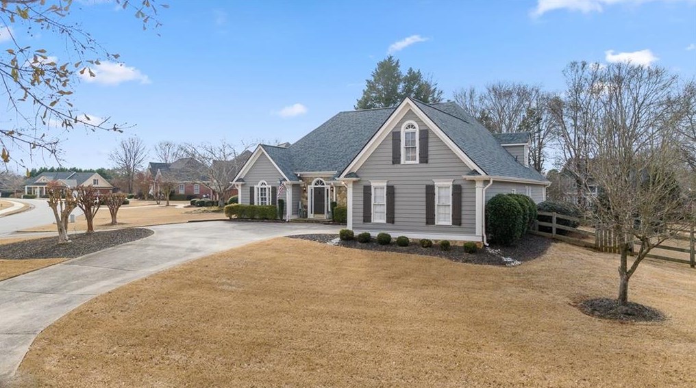 2 Bedford Ct, Euharlee, GA 30120-6450