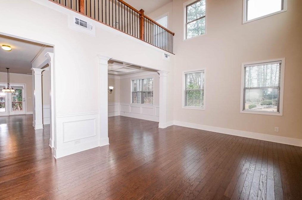 7745 Stratford Ln, Atlanta, GA 30350-4118