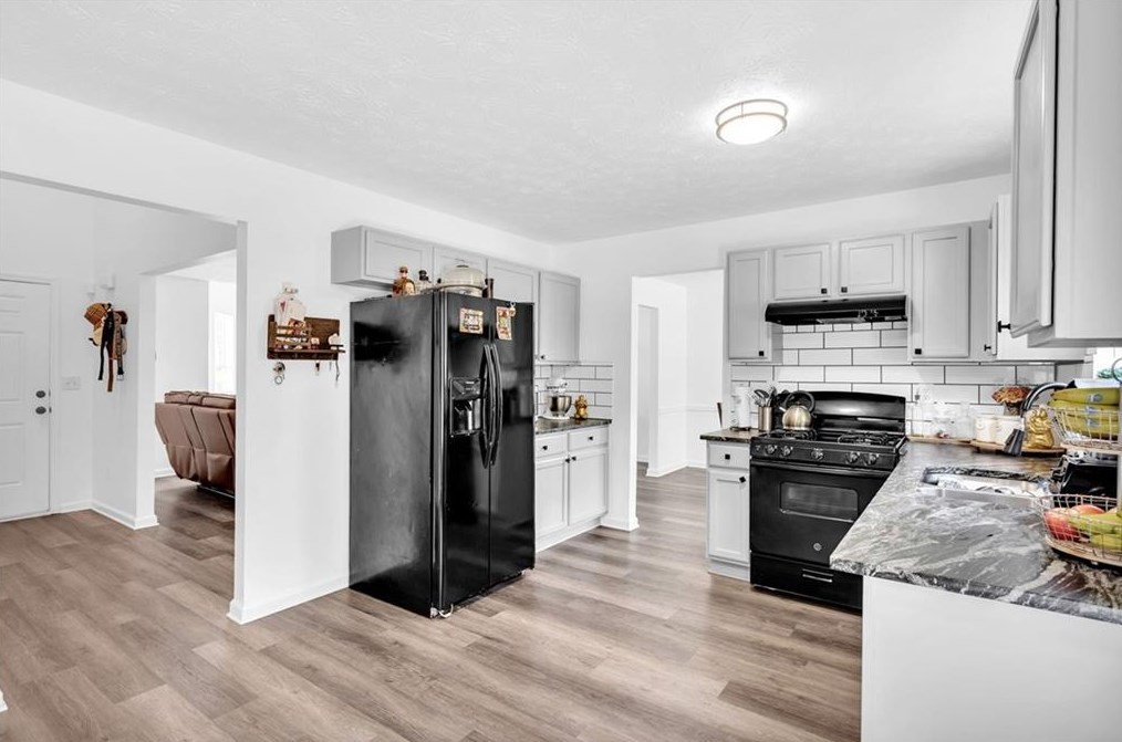 4886 Creekside Pl, Decatur GA  30035-3656 exterior