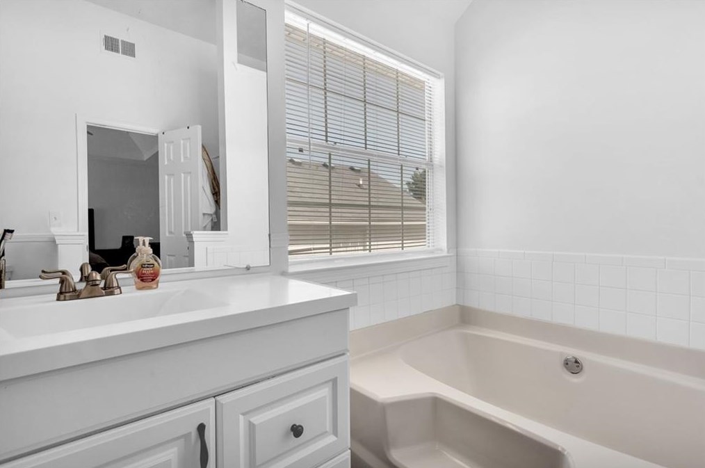 4886 Creekside Pl, Decatur GA  30035-3656 exterior