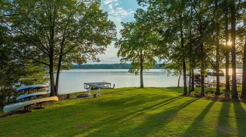 1681 Northwoods Dr, Reynolds Plantation, GA 30642
