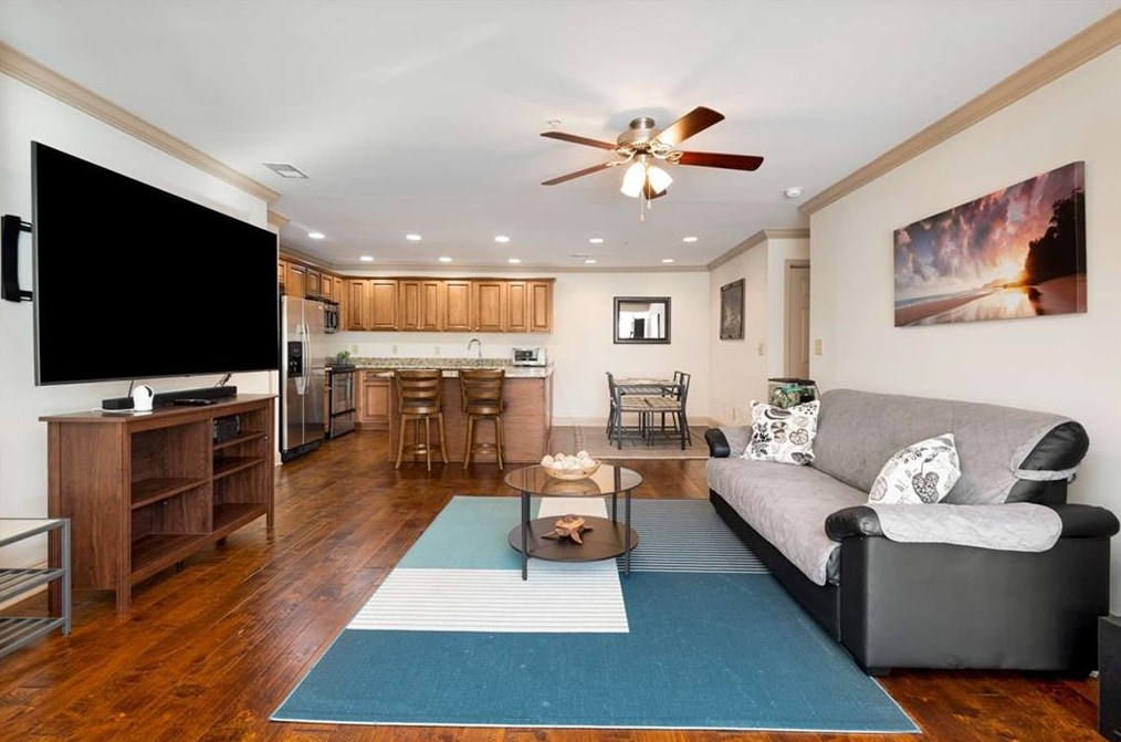 204 Madison Ln, Smyrna, GA 30080-7863