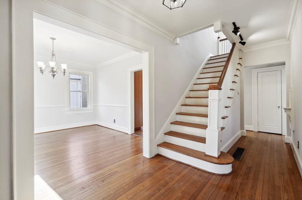 1712 Rock Springs Rd, Atlanta GA  30324-5206 exterior