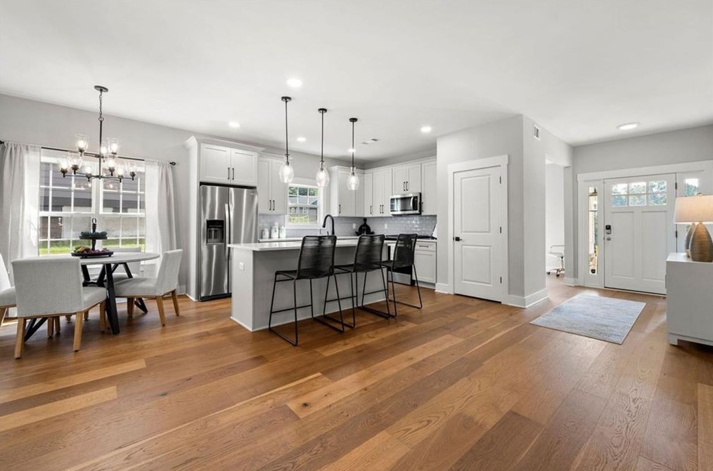 2448 Ml Bnd, Decatur GA 30034-1107 exterior