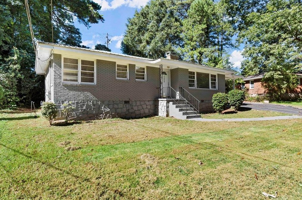 1403 Ruth Pl, Decatur GA  30035-1130 exterior