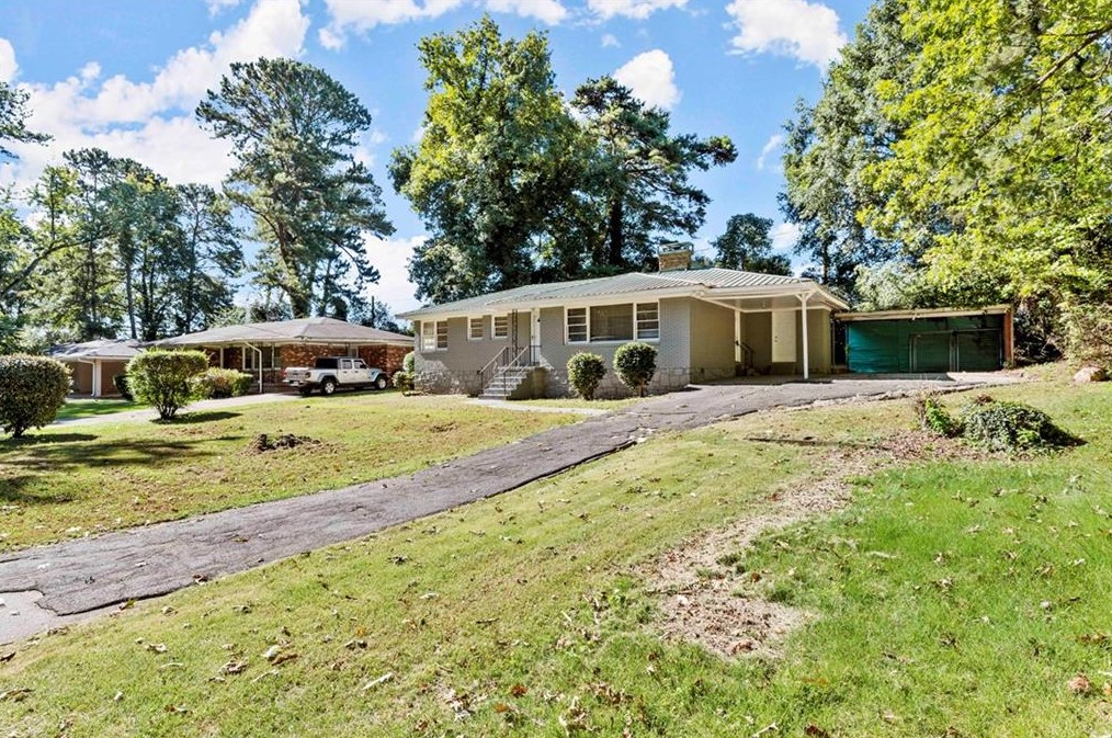 1403 Ruth Pl, Decatur, GA 30035-1130
