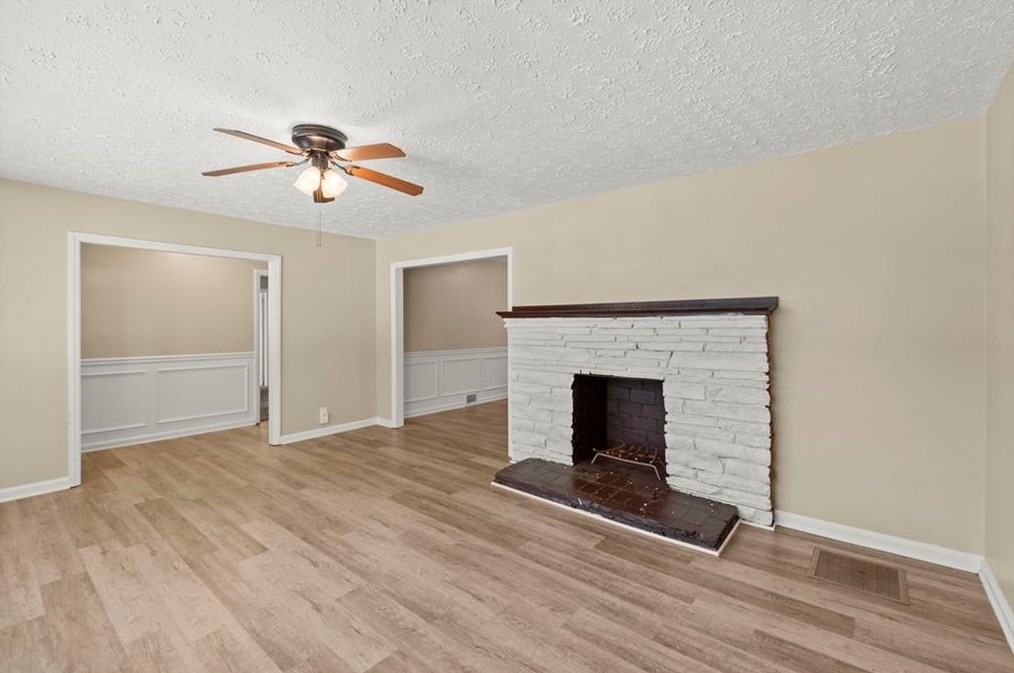 1403 Ruth Pl, Decatur GA  30035-1130 exterior