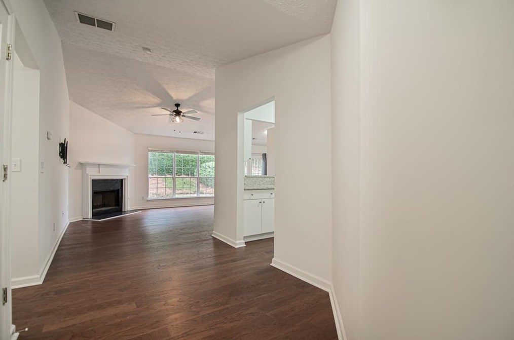 3715 Oak Park Dr, Suwanee, GA 30024