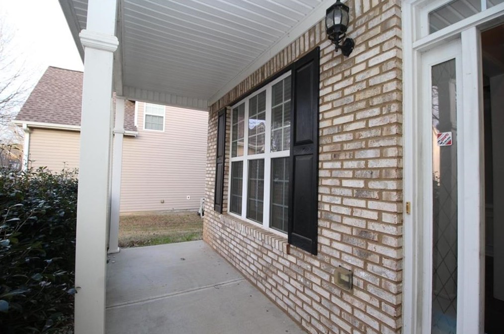2422 Temple View Dr, Lithonia, GA 30078