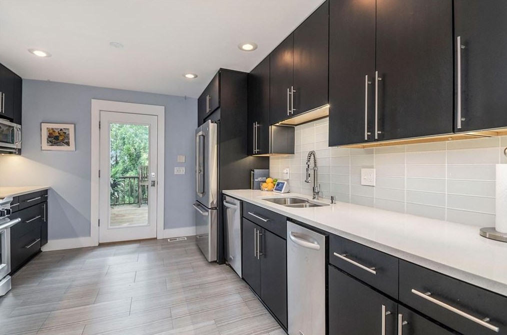 475 Hascall Rd, Atlanta GA  30309-2225 exterior