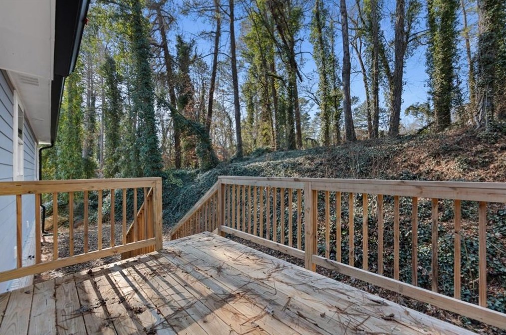 2689 Rainbow Forest Dr, Decatur GA  30034-1922 exterior