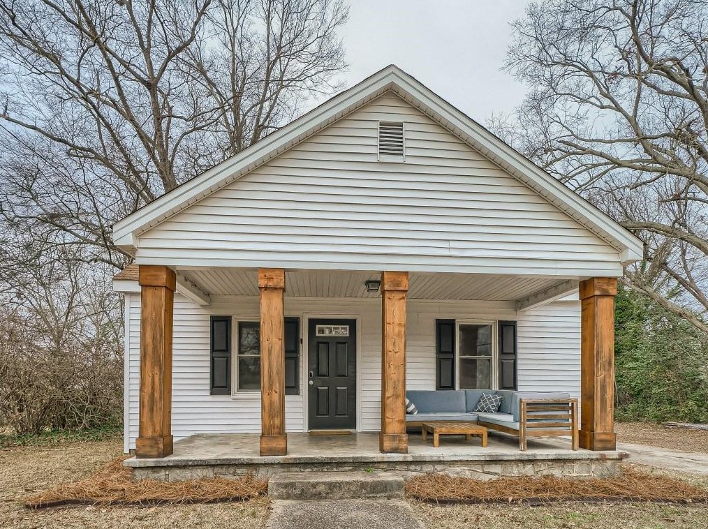 274 3rd Ave, Winder, GA 30680