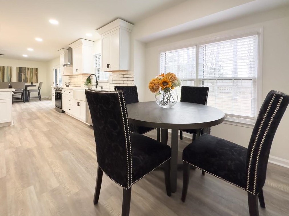 591 Lee Ann Dr, Smyrna GA  30082-3528 exterior