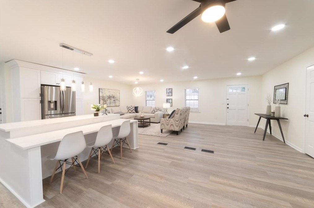 591 Lee Ann Dr, Smyrna GA  30082-3528 exterior