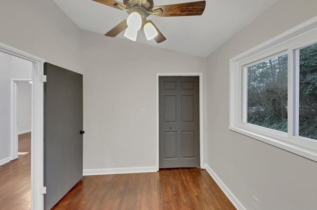 3126 Flamingo Dr, Decatur GA  30033-3931 exterior