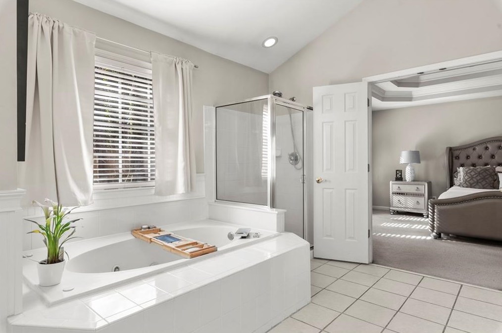 152 Ennisbrook Dr, Smyrna GA  30082-2447 exterior