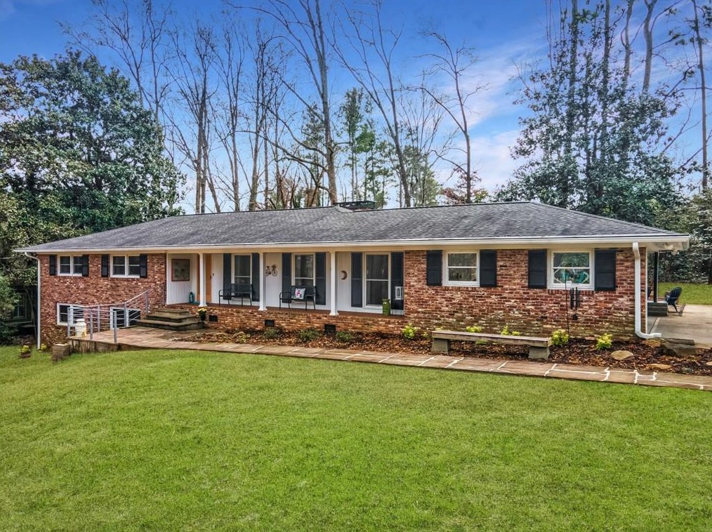 656 Bouldercrest Dr, Marietta, GA 30064-3310