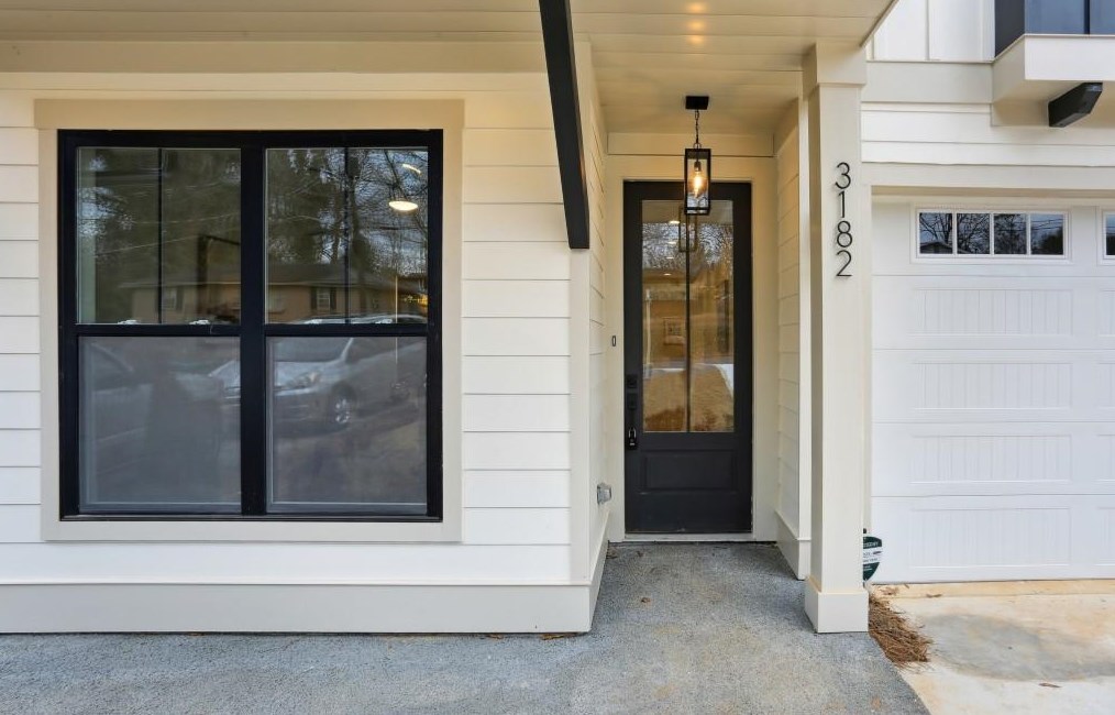 3182 Kelly St, Scottdale, GA 30079