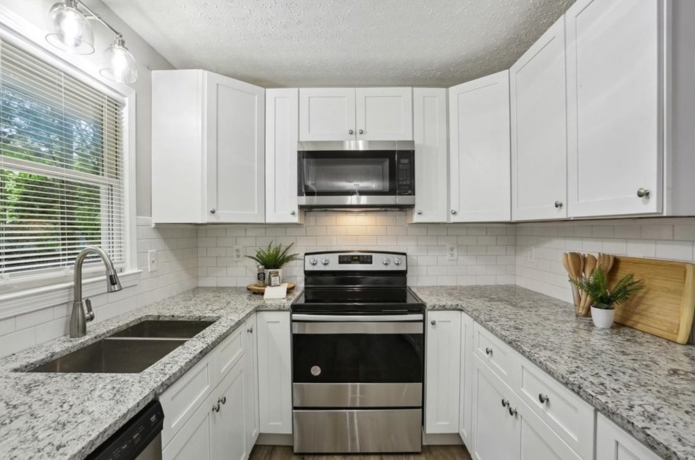 53 Mona Pl, Dallas GA 30132-8300 exterior