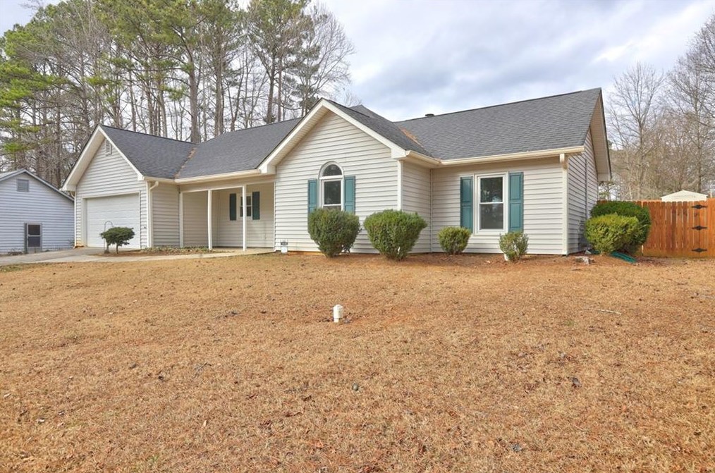 1601 Carriage Hills Dr, Griffin, GA 30224
