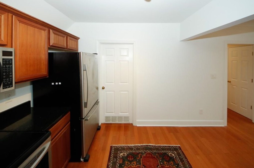 33 Mount Vernon Cir, Atlanta GA  30338-5433 exterior
