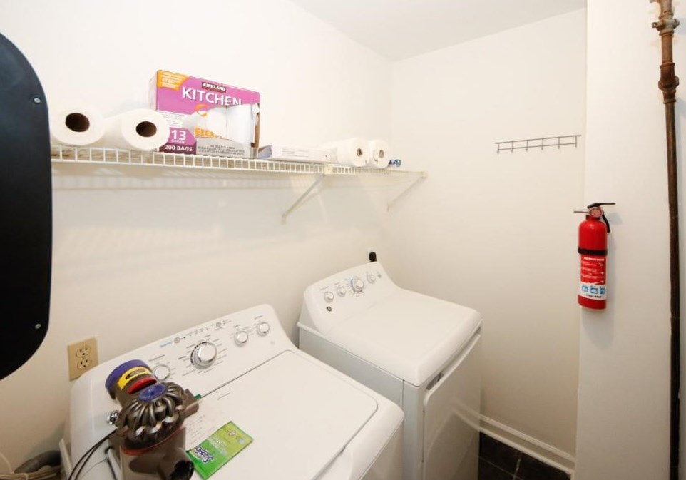 33 Mount Vernon Cir, Atlanta GA  30338-5433 exterior