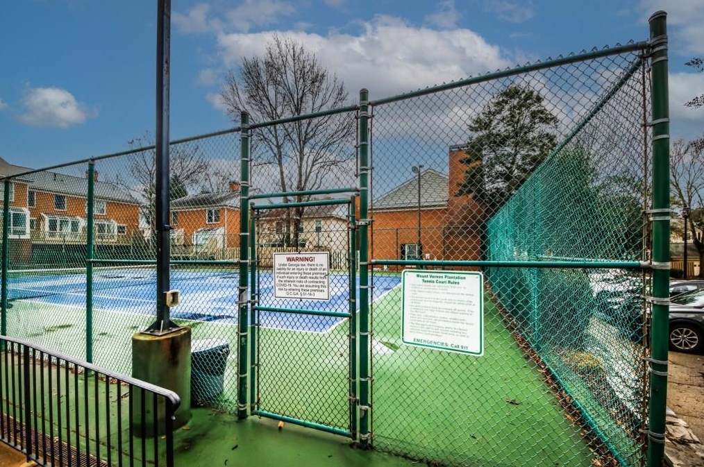 33 Mount Vernon Cir, Atlanta GA  30338-5433 exterior