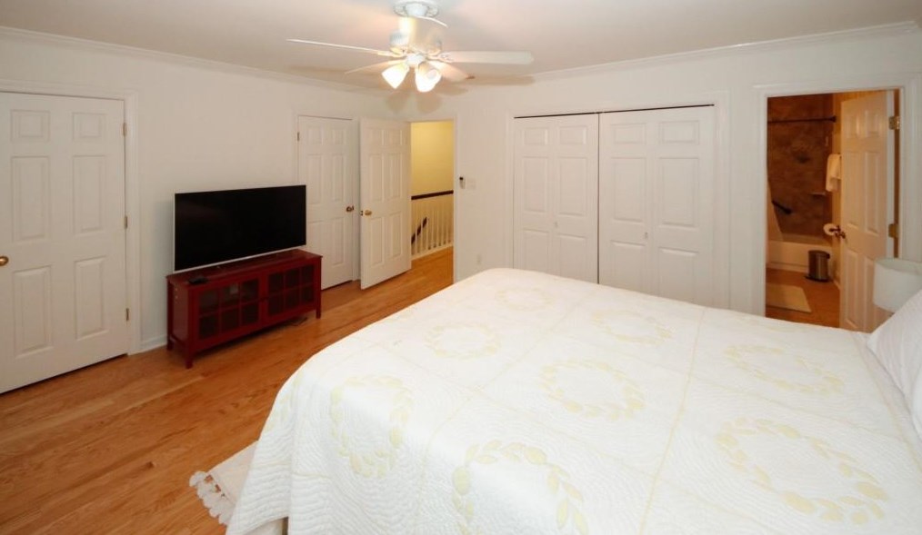 33 Mount Vernon Cir, Atlanta GA  30338-5433 exterior
