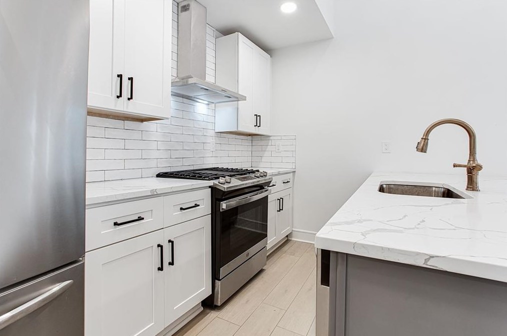 2491 Amelia Ave, Decatur GA  30032-3211 exterior