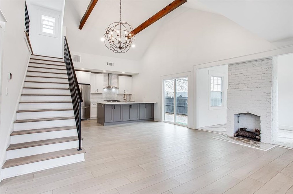 2491 Amelia Ave, Decatur GA  30032-3211 exterior