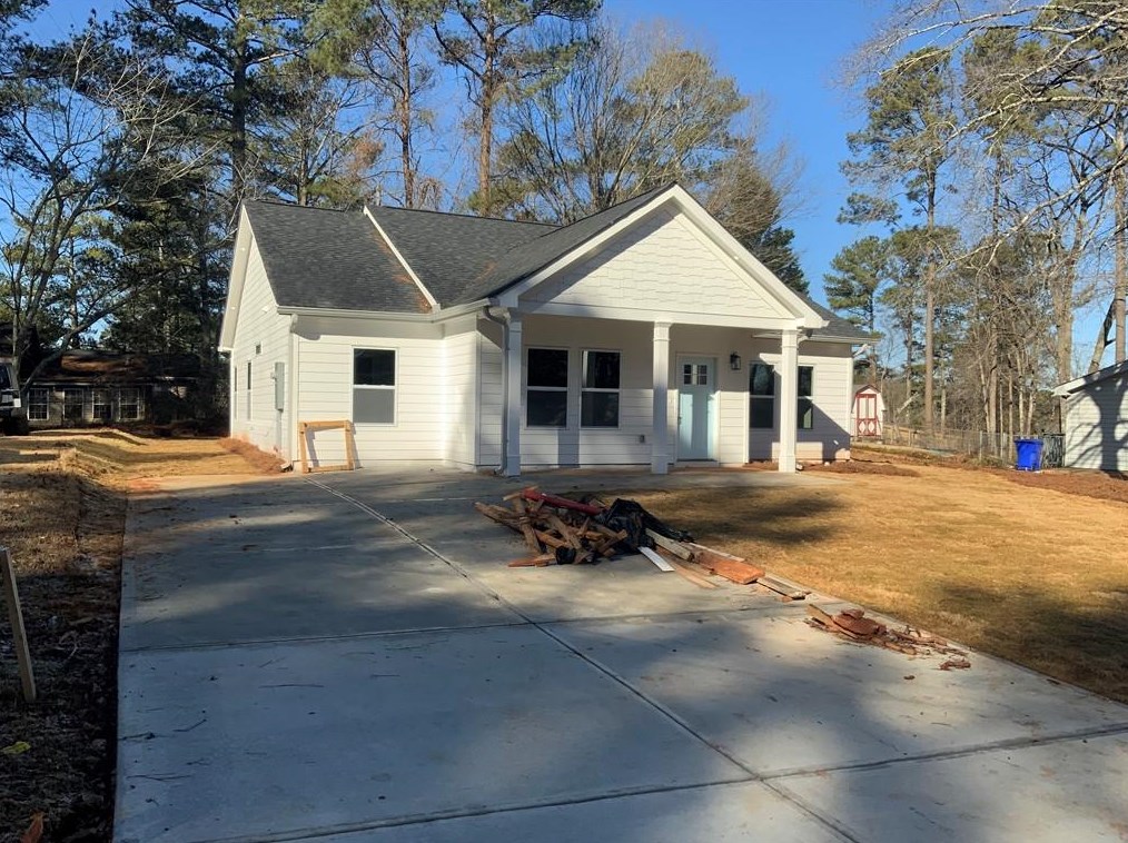 1196 Woodbridge Dr, Conyers, GA 30012