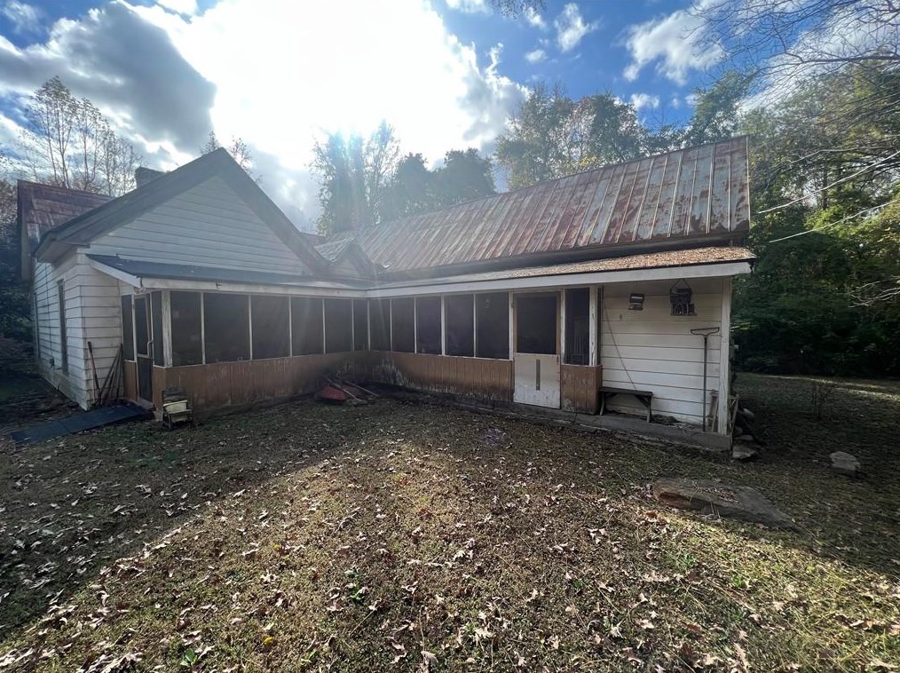 972 Hemphill Rd, Stockbridge, GA 30281
