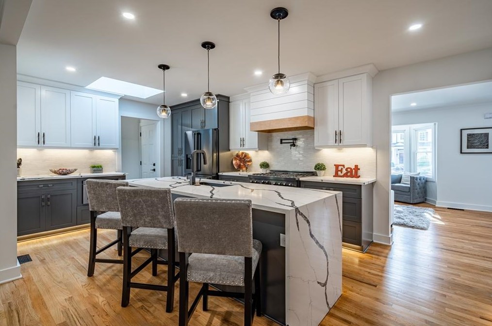 1606 Richwood Dr, Atlanta GA  30319-3606 exterior