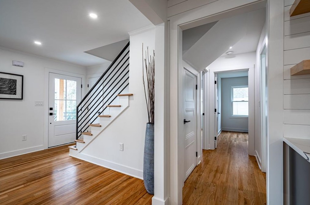 1606 Richwood Dr, Atlanta GA  30319-3606 exterior